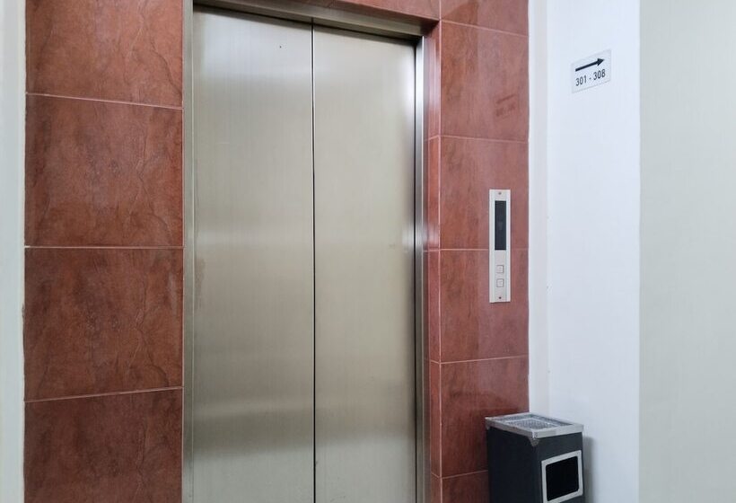 Metro Hotel Bekasi Powered By Cocotel