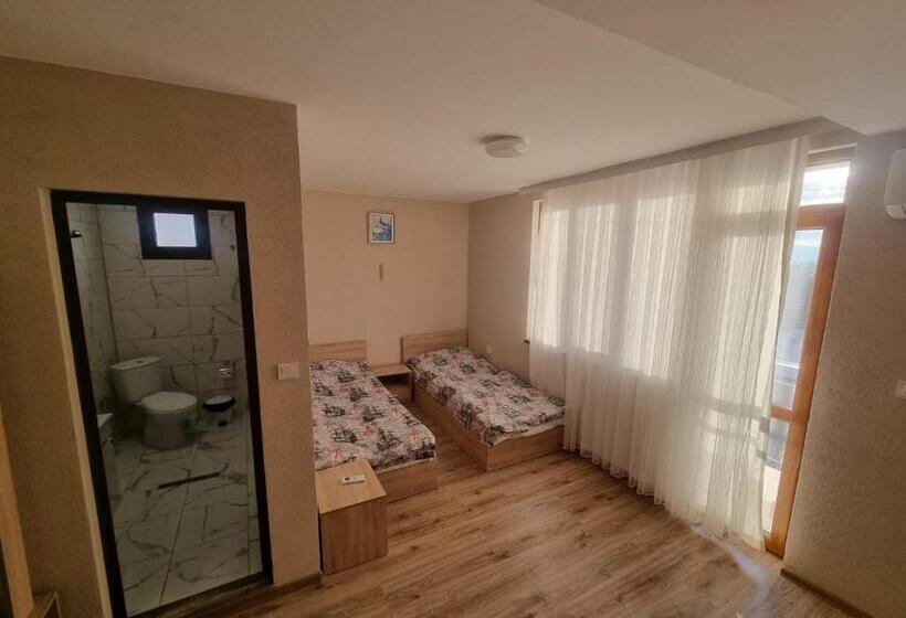 Пансион къща за гости люляк