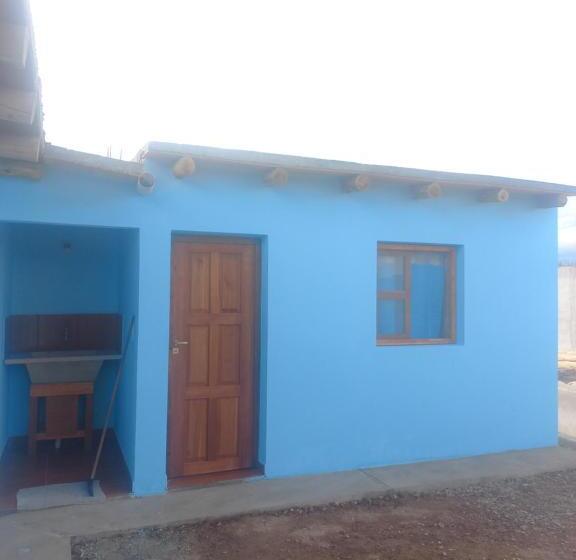 פנסיון Casa De Familia