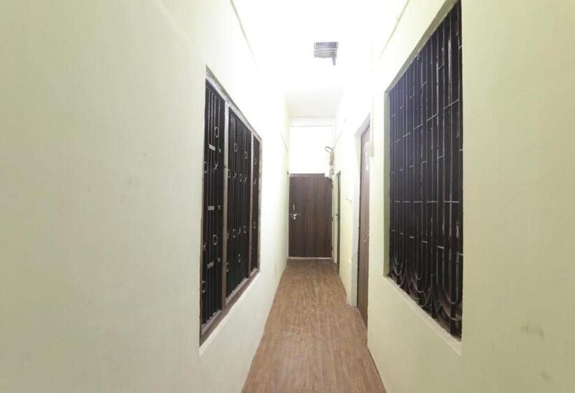 펜션 Chitraa Guest House