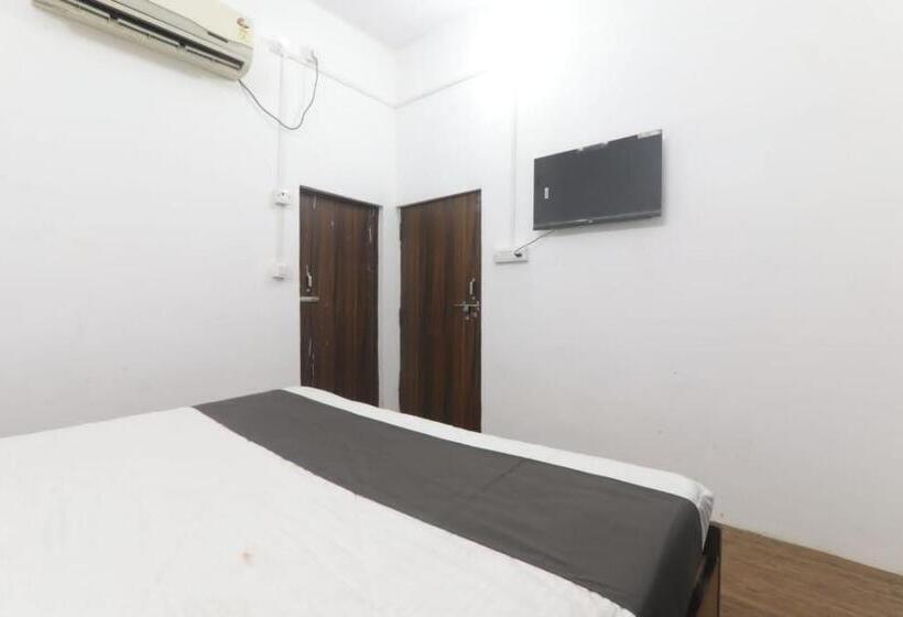 펜션 Chitraa Guest House