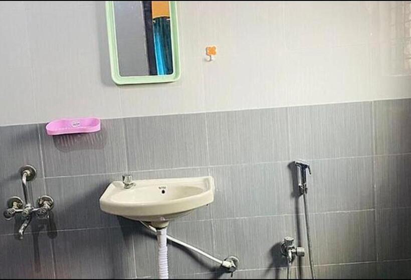 پانسیون Fabexpress D Crescent