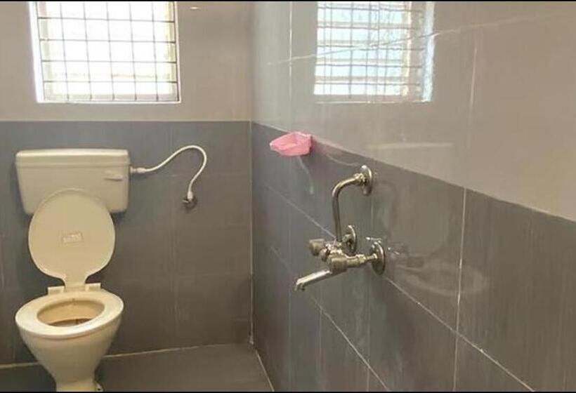 پانسیون Fabexpress D Crescent