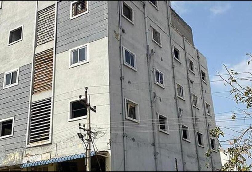 پانسیون Fabexpress D Crescent