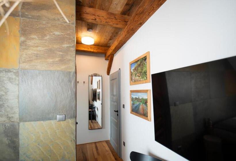 ペンション Dům U Města Milána   Sedm Dveří, Sedm Světů