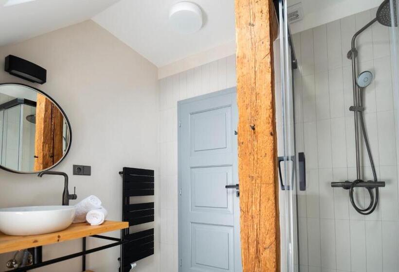 ペンション Dům U Města Milána   Sedm Dveří, Sedm Světů