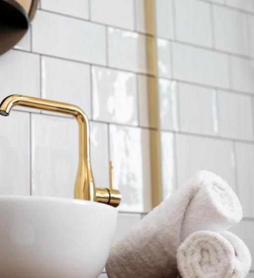 پانسیون Dům U Města Milána   Sedm Dveří, Sedm Světů