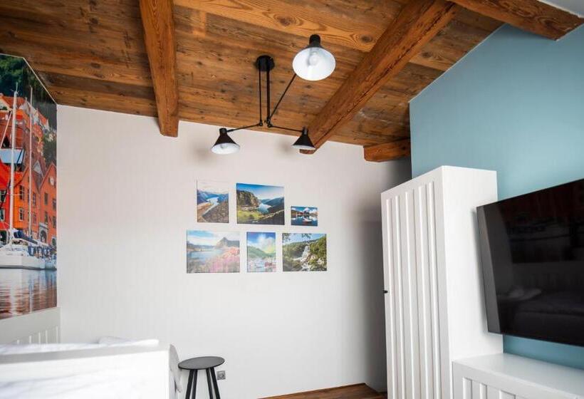 ペンション Dům U Města Milána   Sedm Dveří, Sedm Světů