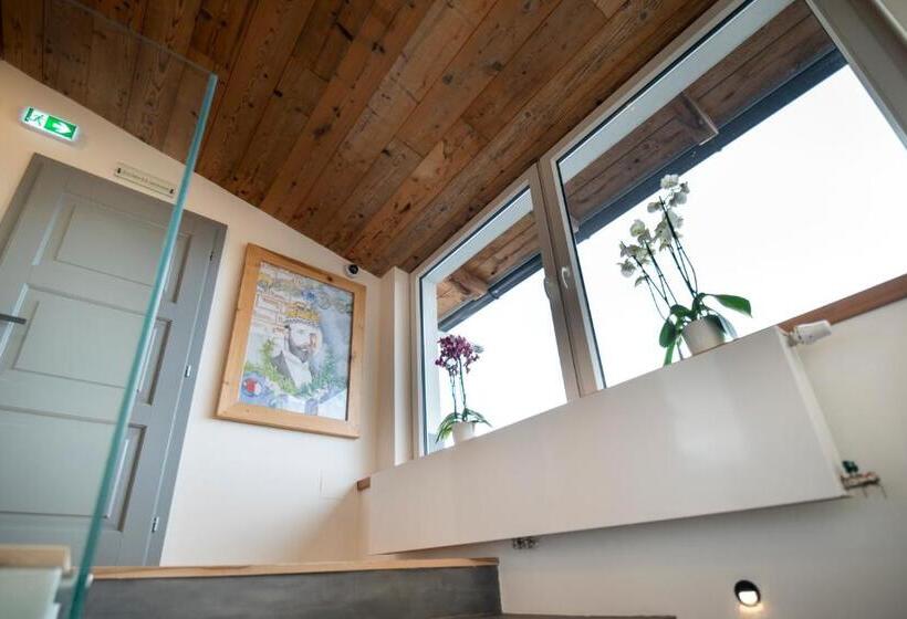 ペンション Dům U Města Milána   Sedm Dveří, Sedm Světů