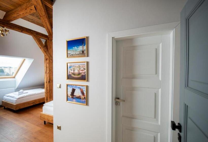 ペンション Dům U Města Milána   Sedm Dveří, Sedm Světů