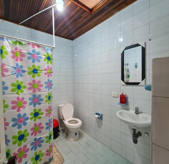 펜션 El Cacique Villeta