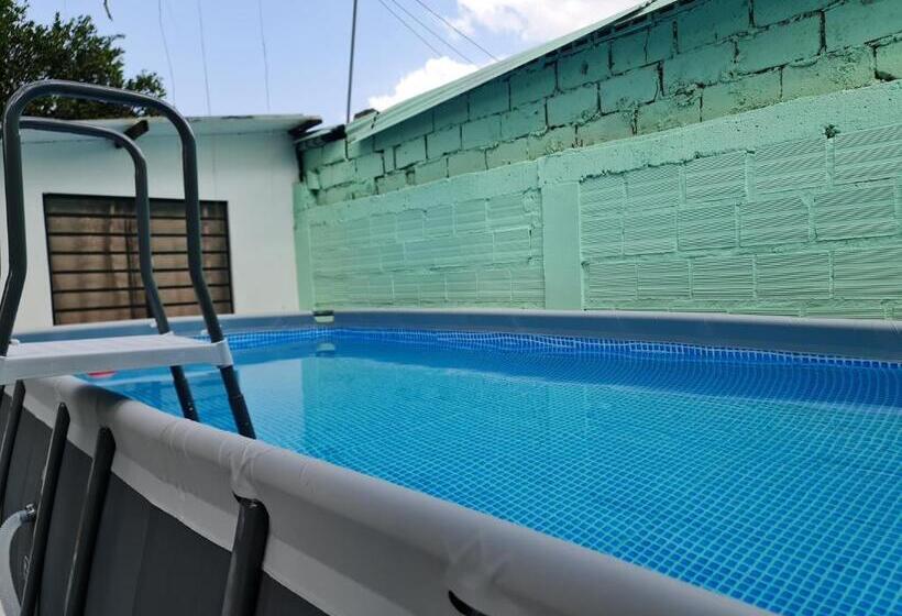 펜션 El Cacique Villeta