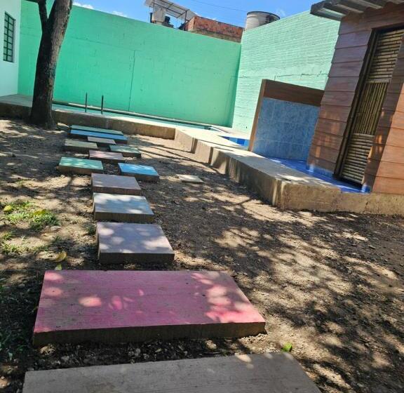 펜션 El Cacique Villeta