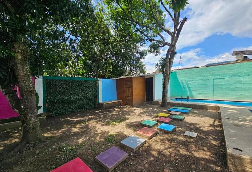 펜션 El Cacique Villeta