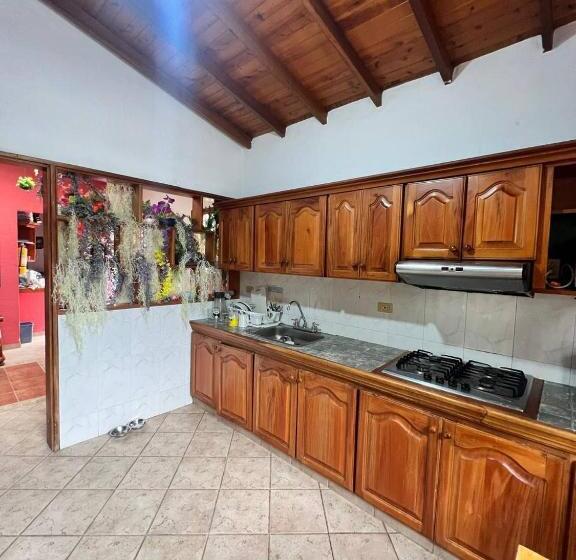 פנסיון El Fauno Hostel Campestre