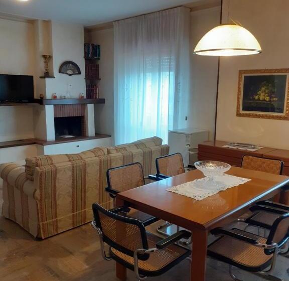 بنسيون Gold House