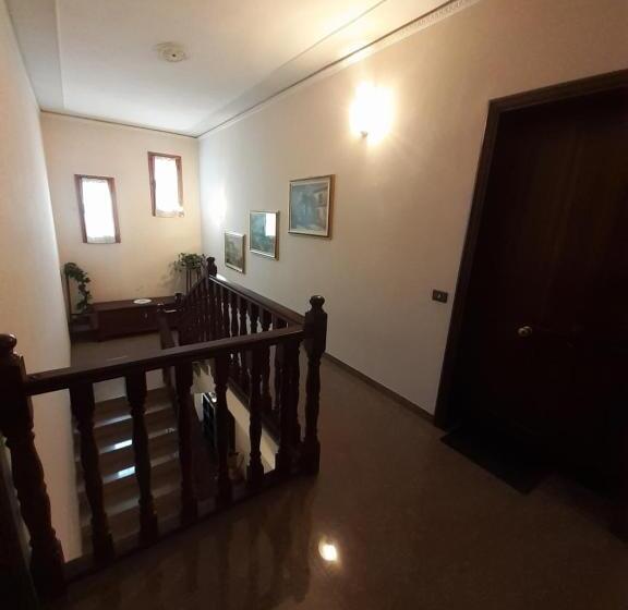 بنسيون Gold House