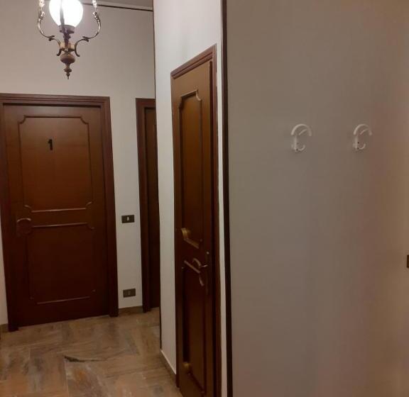 بنسيون Gold House