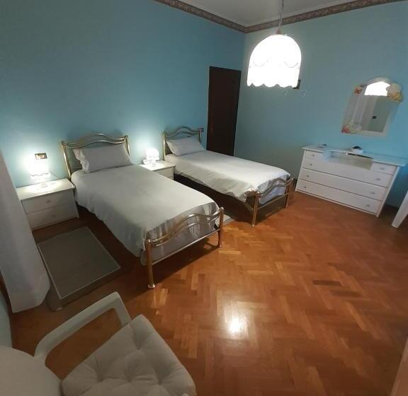 بنسيون Gold House