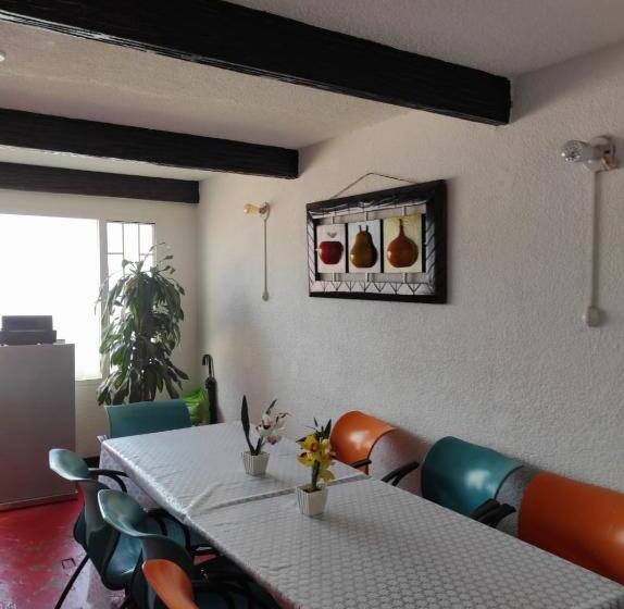 پانسیون Chimenea Calle 100