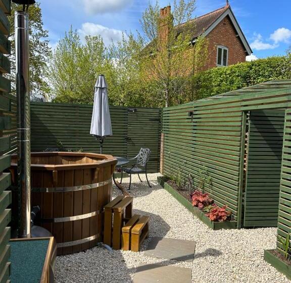 Пансион Jossie S Snug