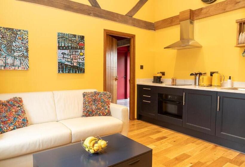 Пансион Jossie S Snug