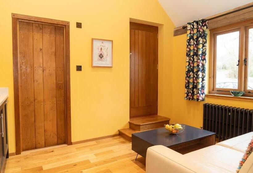 Пансион Jossie S Snug