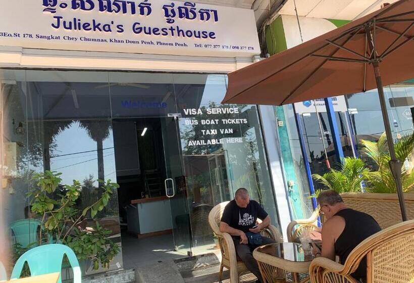 פנסיון Julieka’s Guesthouse