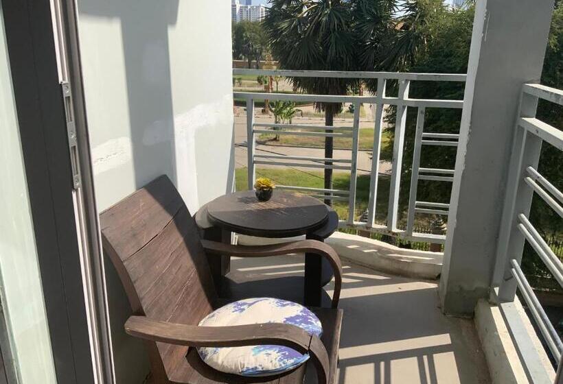 פנסיון Julieka’s Guesthouse