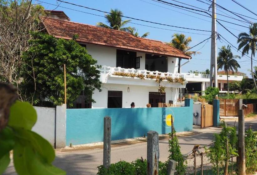 ペンション Just Another Guesthouse