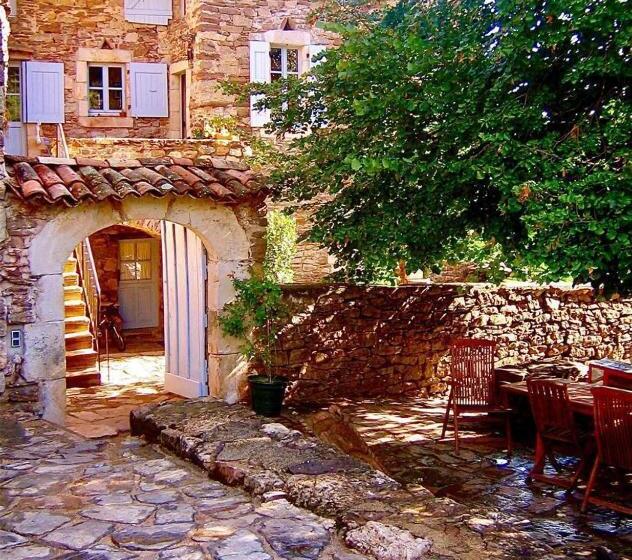 بنسيون Les Boissèdes, Maison De Caractère Au Cœur Des Vans