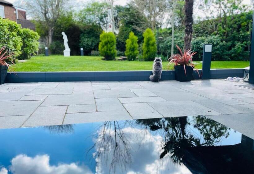 بنسيون Natures Corner