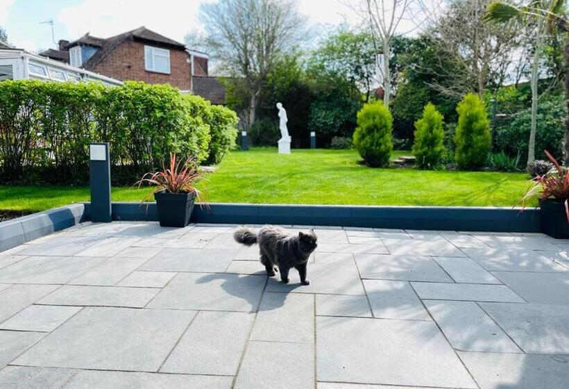 بنسيون Natures Corner