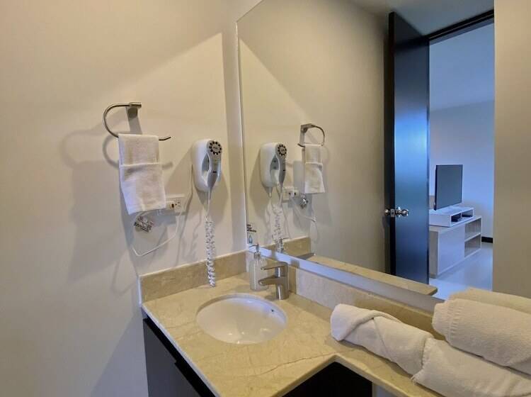 펜션 Room In Bb   Suite Presidencial En Hotel Proximo Al Aeropuerto