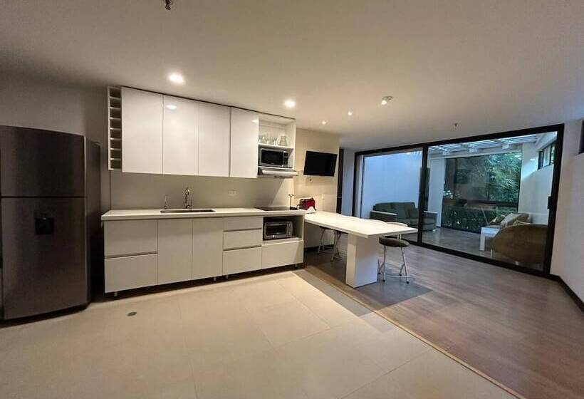 펜션 Room In Bb   Suite Presidencial En Hotel Proximo Al Aeropuerto