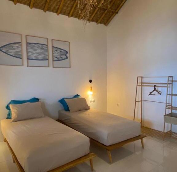 פנסיון Surf Shack Grupuk