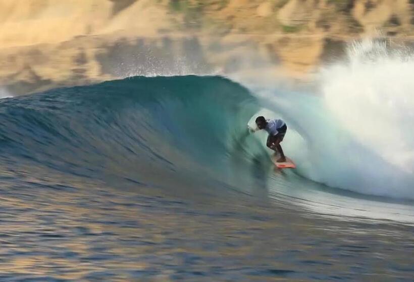 פנסיון Surf Shack Grupuk