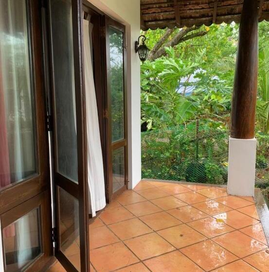 膳宿费 The Frangipani Marari Beach