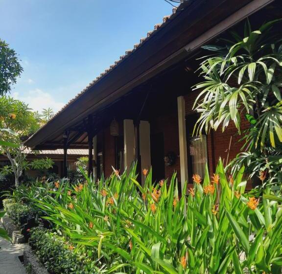 膳宿费 Villia Magnolia Sanur Bali 巴厘島玉蘭別墅