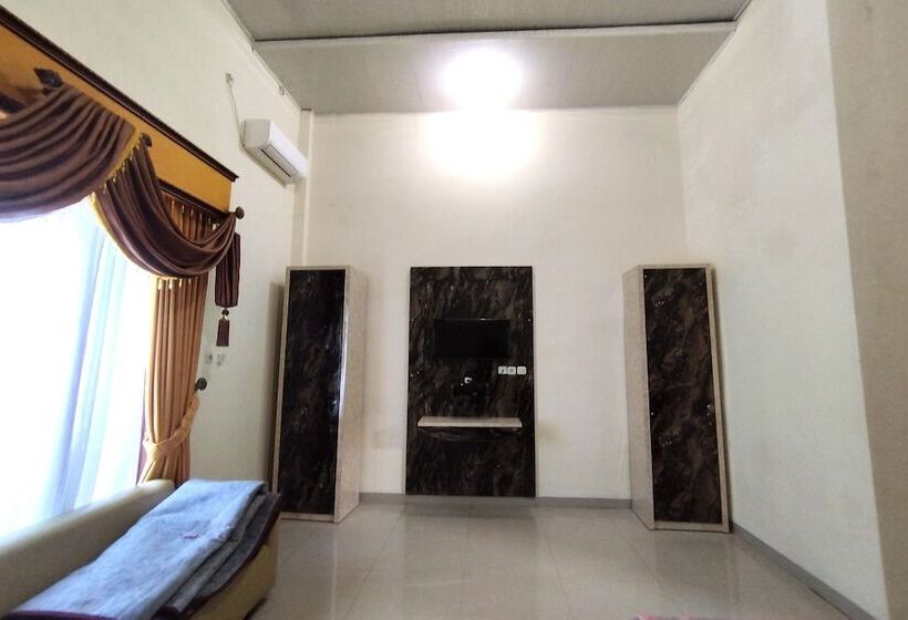 بنسيون Zahira Guesthouse Syariah