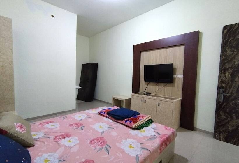 بنسيون Zahira Guesthouse Syariah