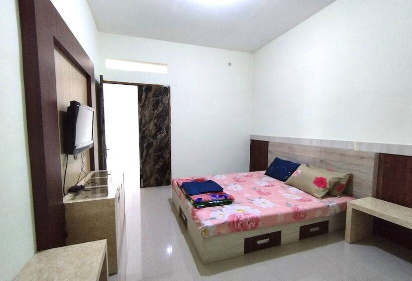 بنسيون Zahira Guesthouse Syariah