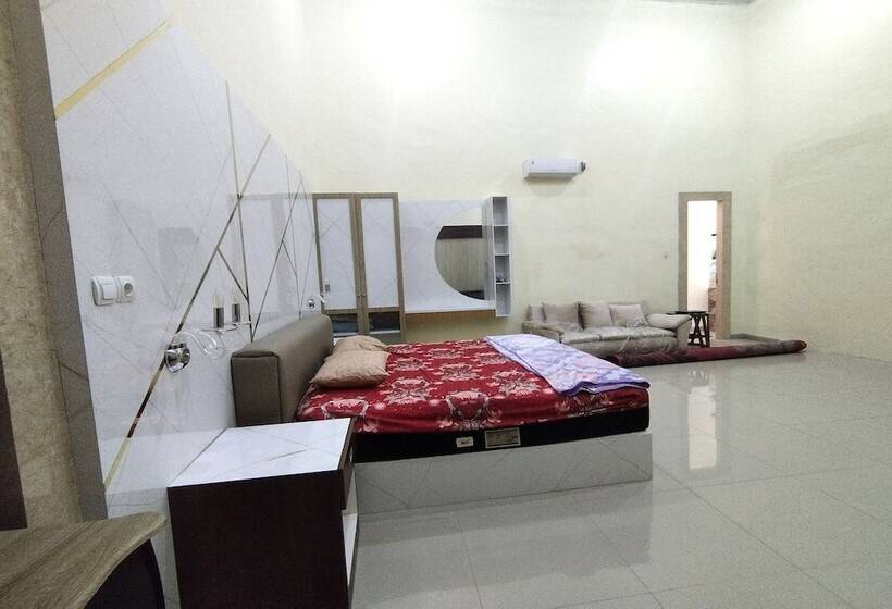 بنسيون Zahira Guesthouse Syariah