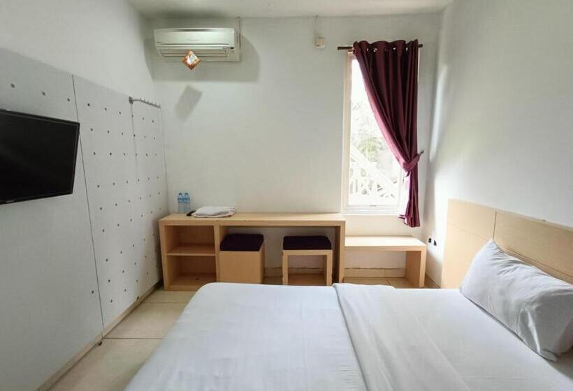 Urbanview Hotel B Liv Kendari By Reddoorz