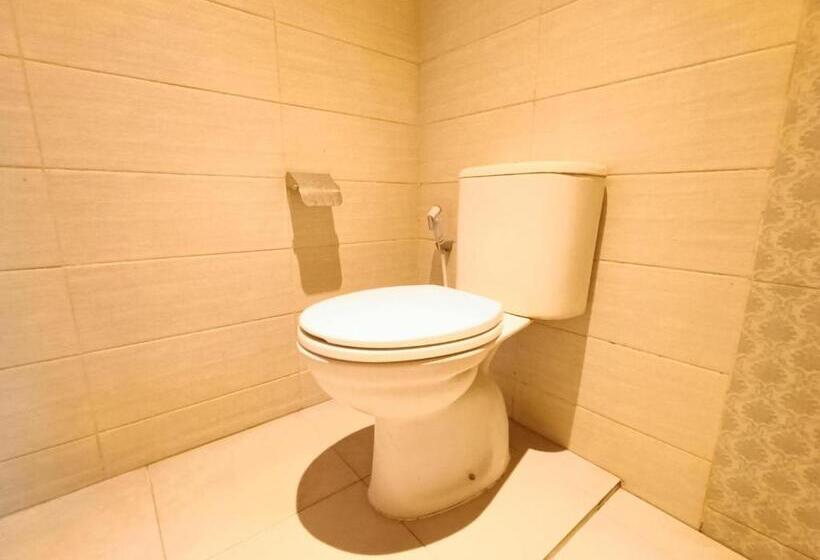 Urbanview Hotel B Liv Kendari By Reddoorz