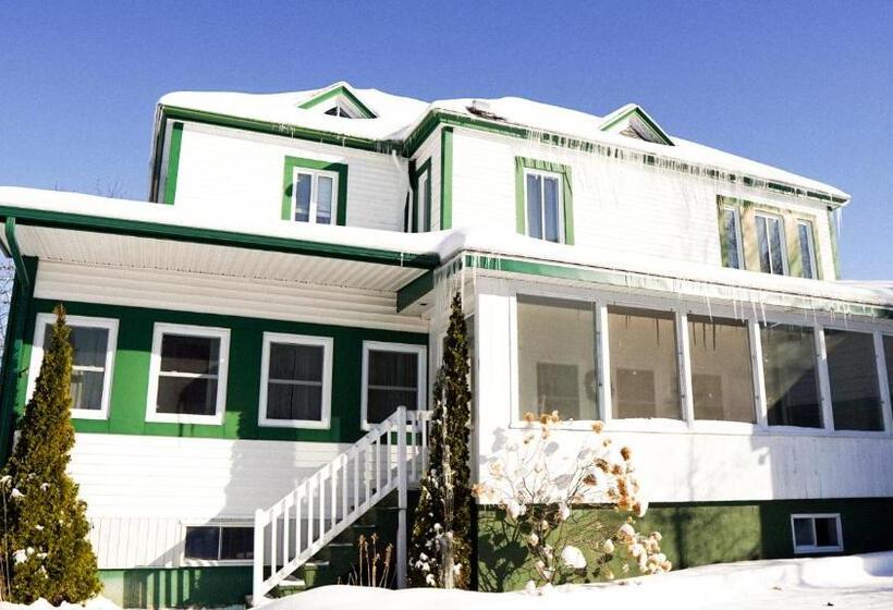 호스텔 Auberge Incroyable