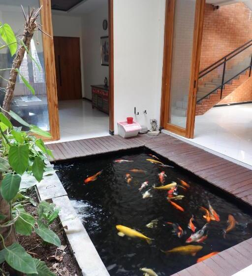 הוסטל Bromo Venture