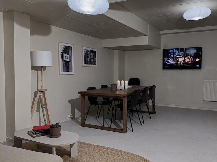 Общежитие Nomad Gardet