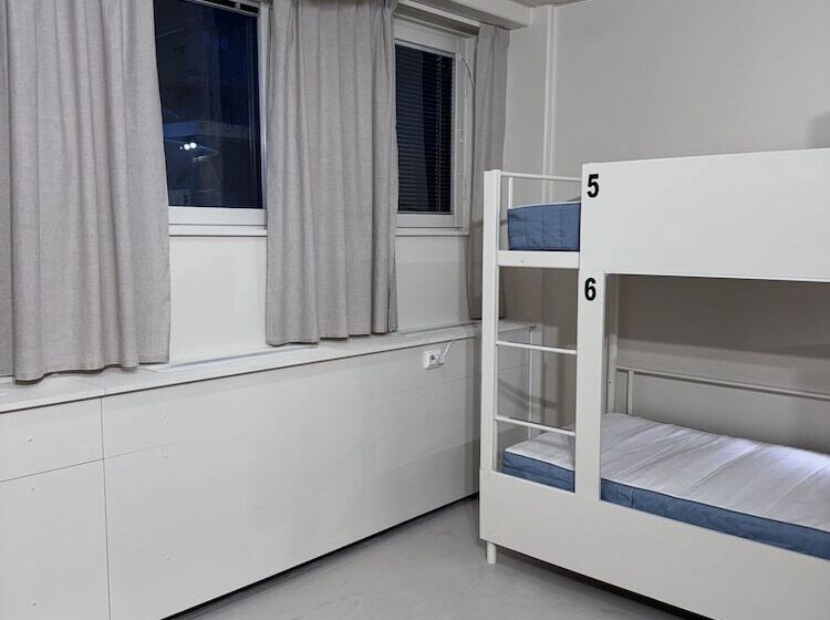 Общежитие Nomad Gardet