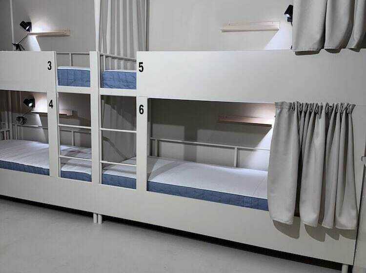 Общежитие Nomad Gardet